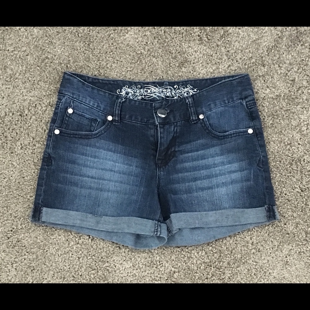 *SOLD* Lot of 3 Size 2 Shorts - Picture 6 of 7